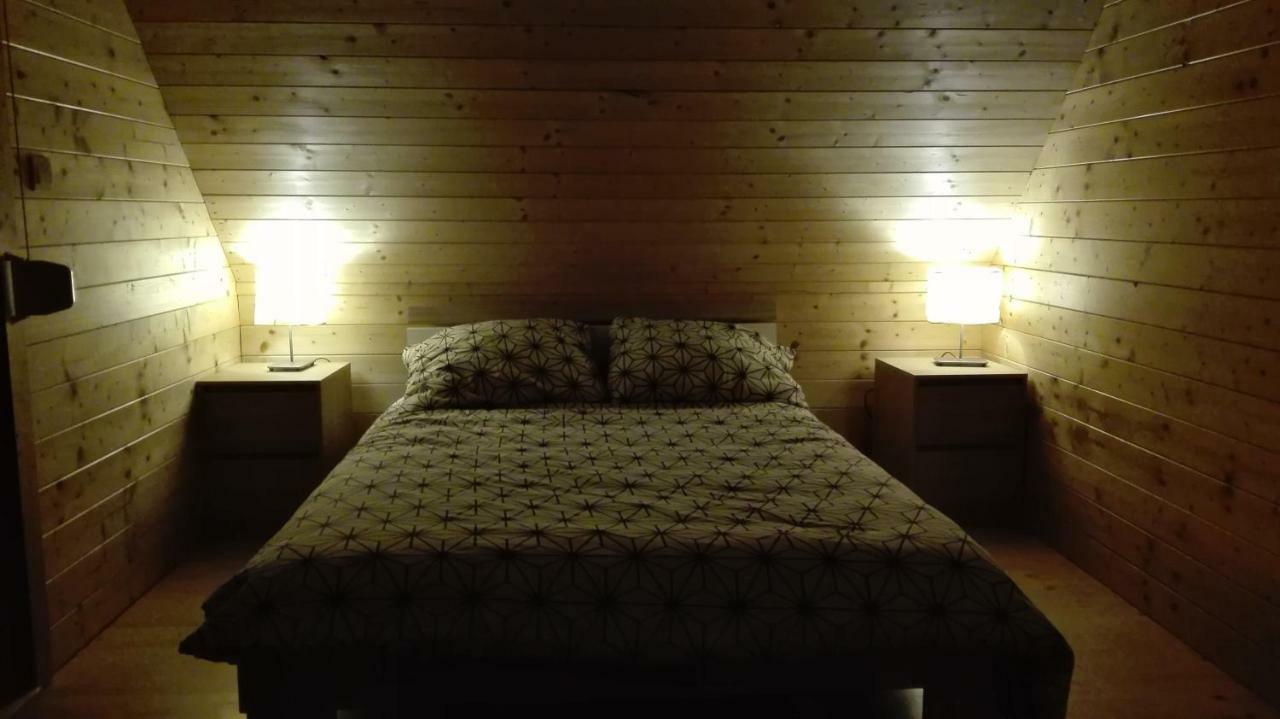 Dziki Zakatek Piskornia Dom Z Sauna Ngoại thất bức ảnh